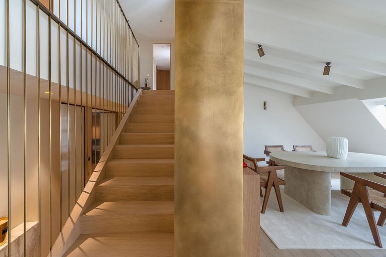 Par291 - Amazing 5 bedroom duplex in Triangle d'Or