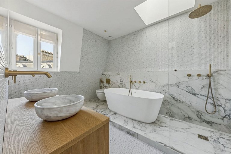 Par291 - Magnifique duplex dans le Triangle d'Or