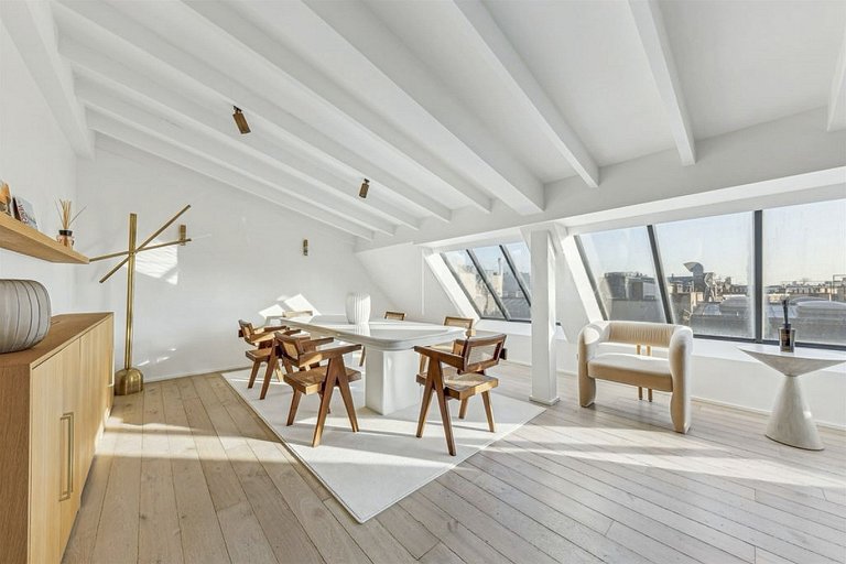 Par291 - Magnifique duplex dans le Triangle d'Or