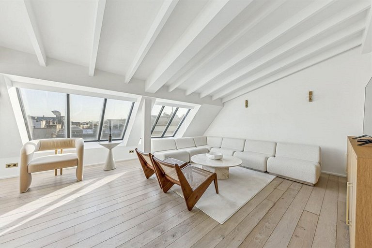 Par291 - Amazing 5 bedroom duplex in Triangle d'Or