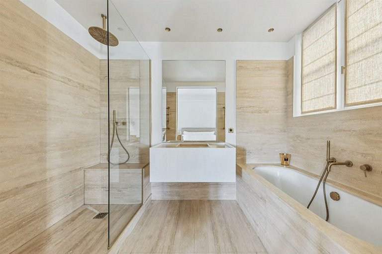 Par291 - Amazing 5 bedroom duplex in Triangle d'Or