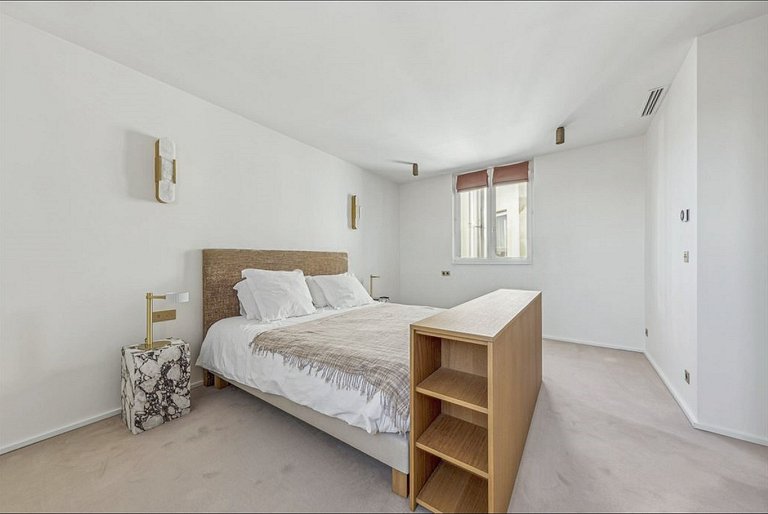 Par291 - Magnifique duplex dans le Triangle d'Or