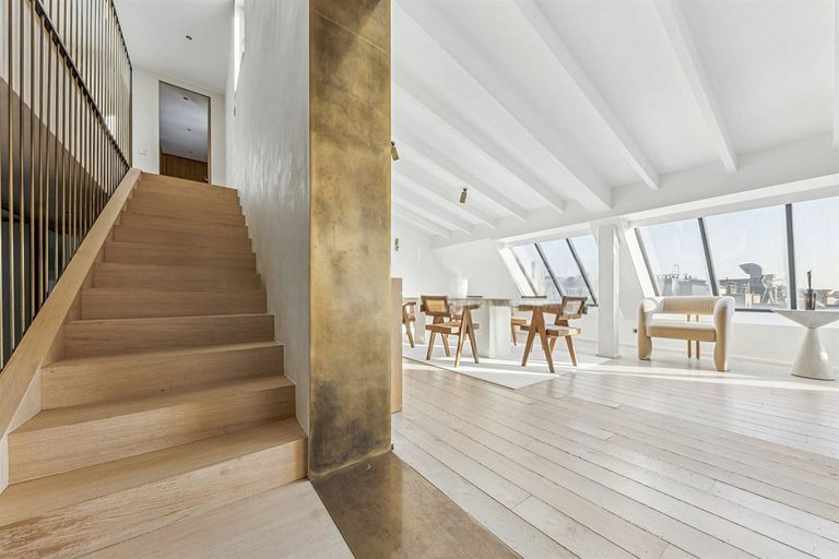 Par291 - Magnifique duplex dans le Triangle d'Or