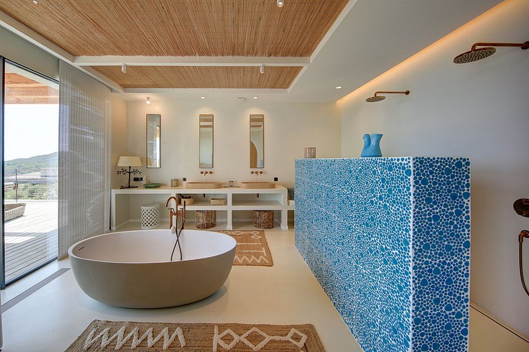 Car009 - Propriété de prestige à Cala Longa