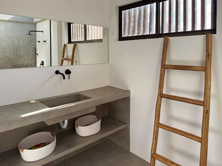 Cea075 – Beachfront House in Guajiru Island, Ceará