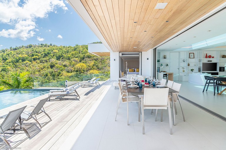 Stb007 – Modern villa with ocean views in Lurin