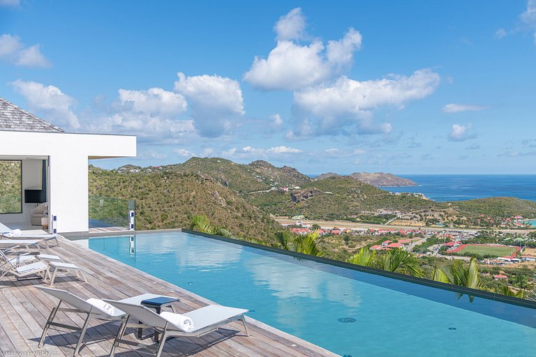 Stb007 – Modern villa with ocean views in Lurin