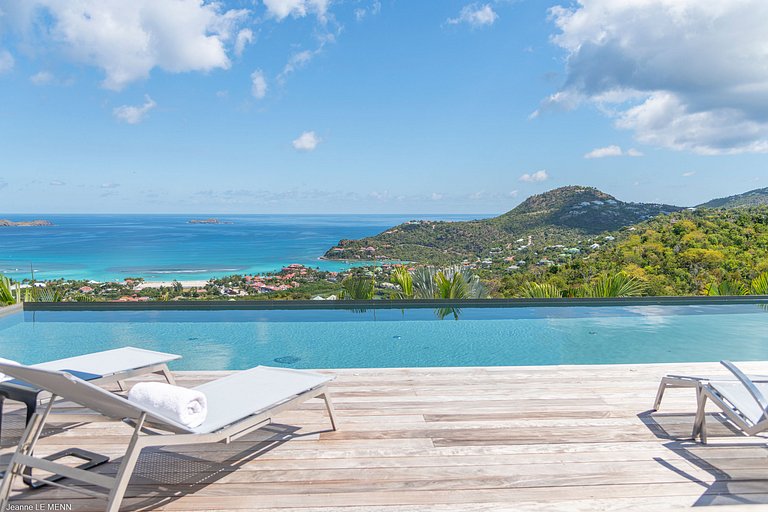 Stb007 – Villa moderna con vistas al mar en Lurin