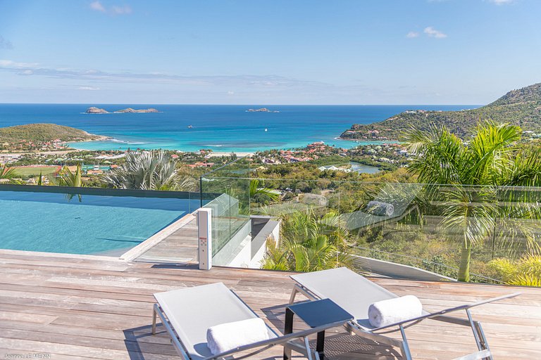 Stb007 – Villa moderna con vistas al mar en Lurin