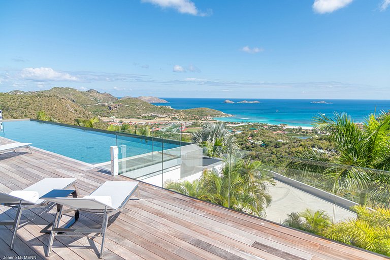 Stb007 – Modern villa with ocean views in Lurin