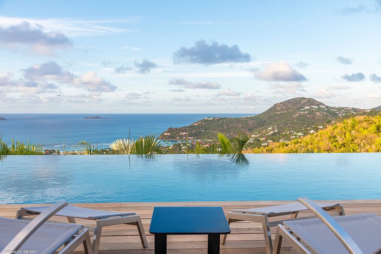 Stb007 – Modern villa with ocean views in Lurin