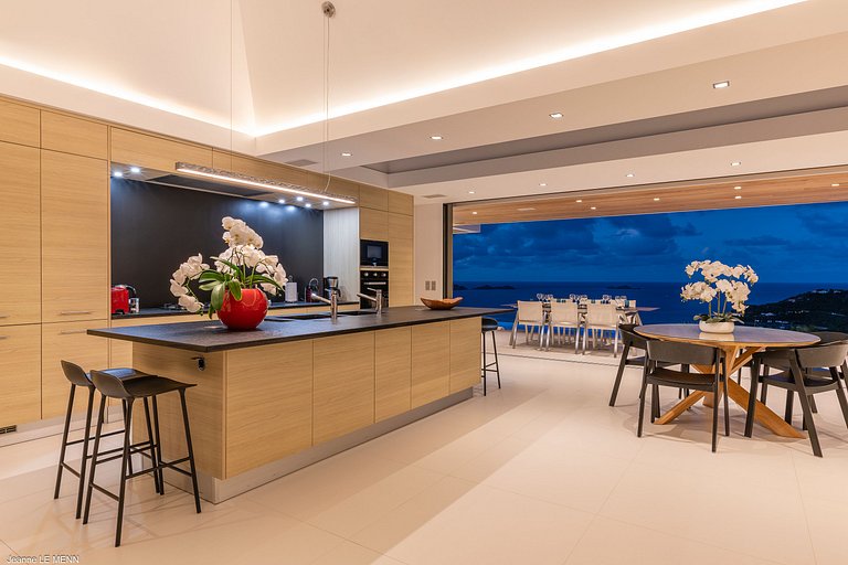 Stb007 – Modern villa with ocean views in Lurin