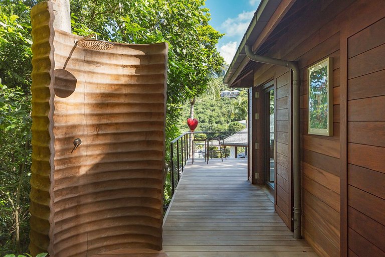 Stb004 – Villa contemporánea con vistas al mar en St. Jean