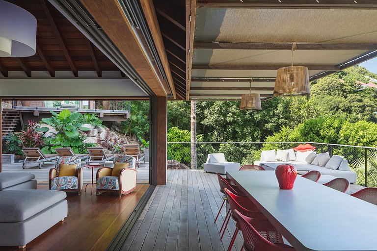 Stb004 – Villa contemporánea con vistas al mar en St. Jean