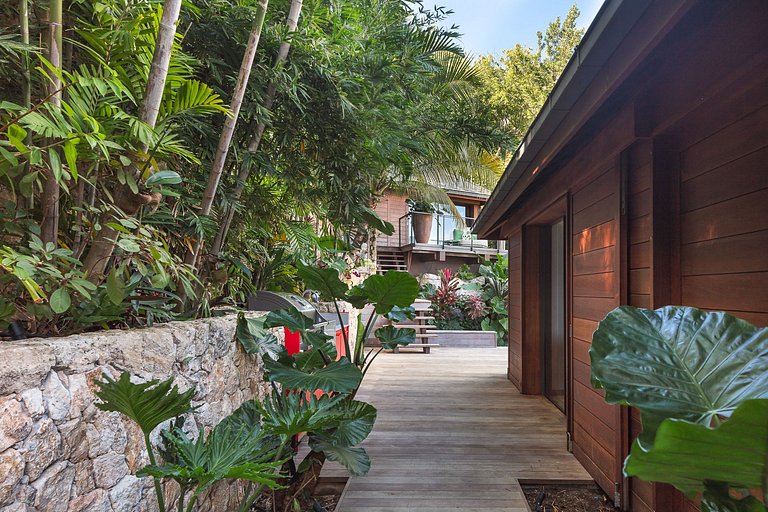 Stb004 – Villa contemporánea con vistas al mar en St. Jean