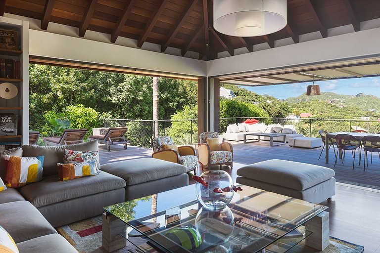 Stb004 – Villa contemporánea con vistas al mar en St. Jean