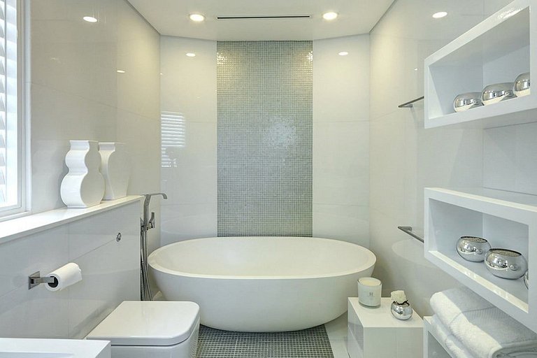 Brb012 – Modern beachfront villa in St. James