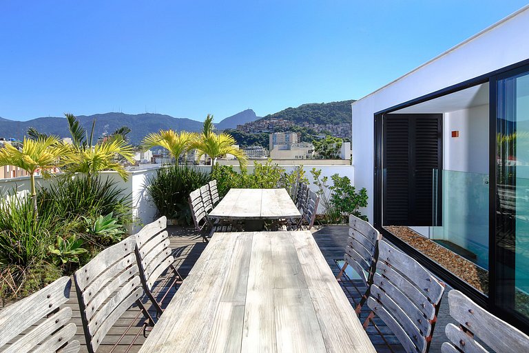 Rio028 - 6 bedroom penthouse in Ipanema