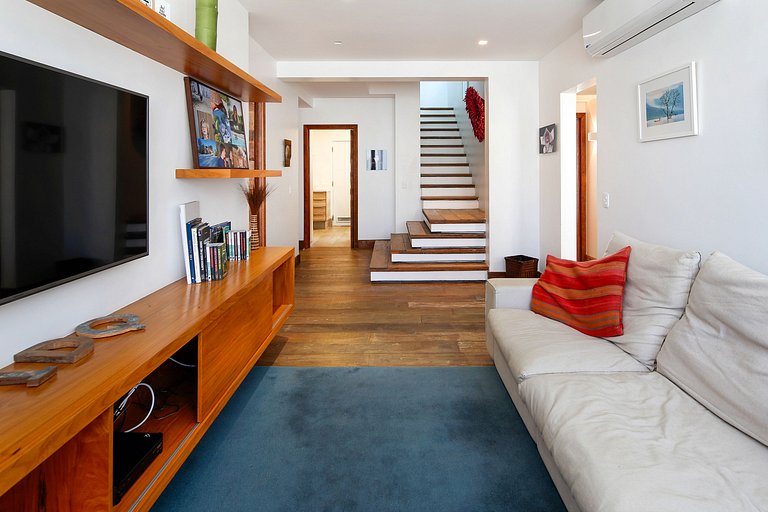 Rio028 - 6 bedroom penthouse in Ipanema