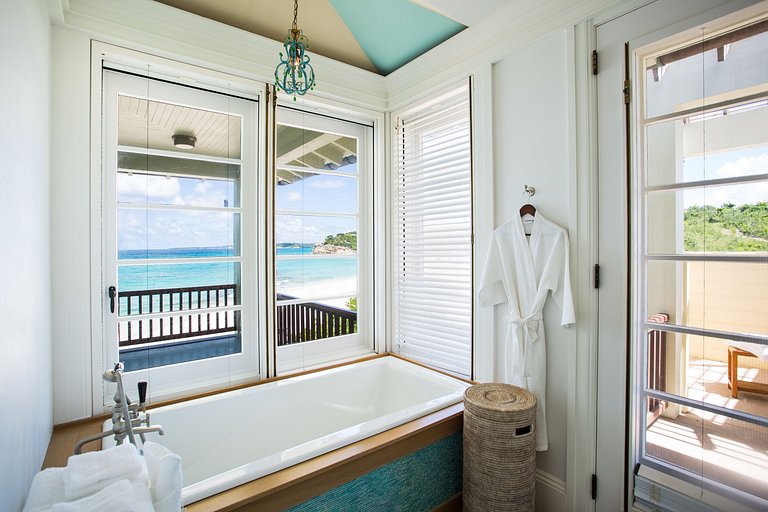 Aia012 – Villa privada moderna em Long Bay