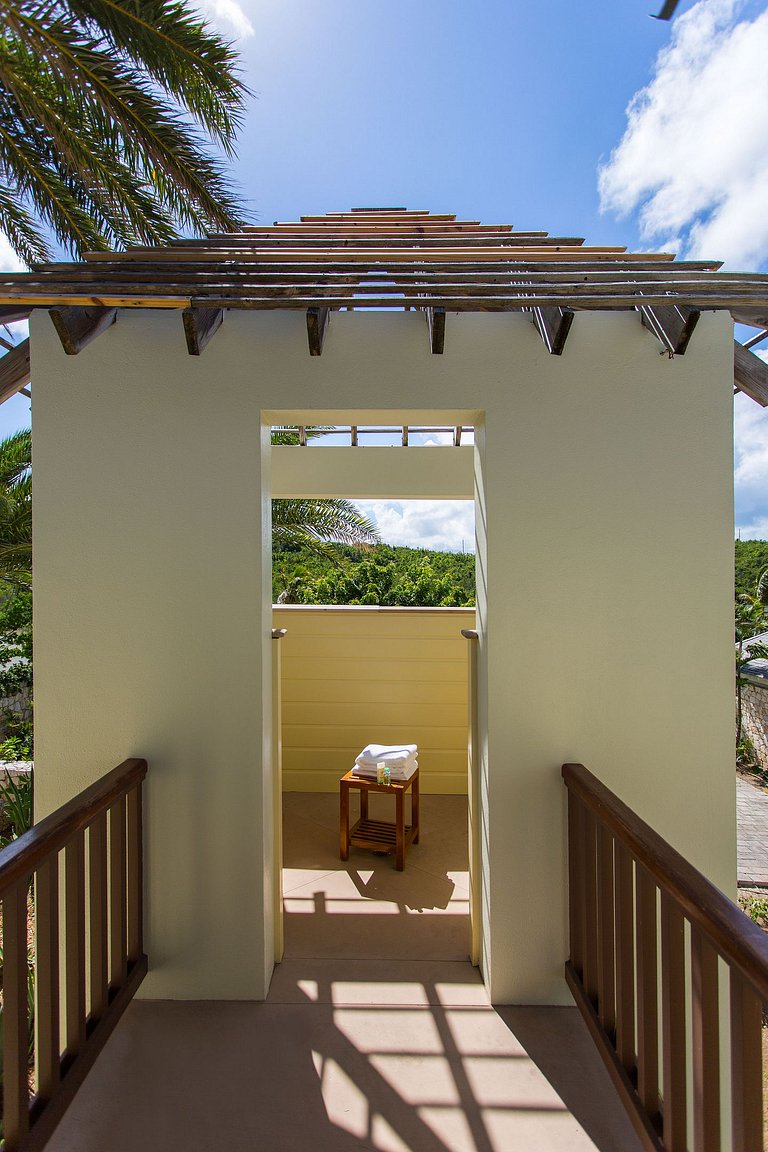 Aia012 – Villa privada moderna em Long Bay