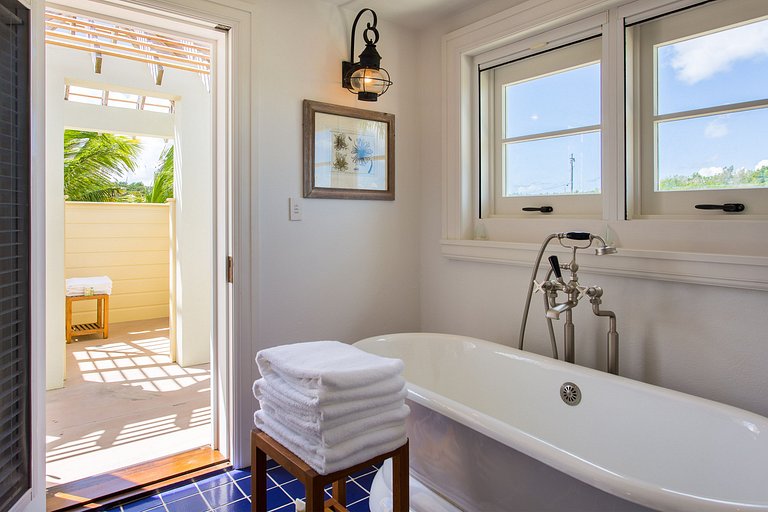 Aia012 – Villa privada moderna em Long Bay