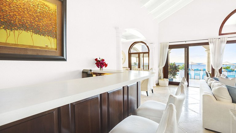 Aia013 – Villa moderna frente al mar en Limestone Bay