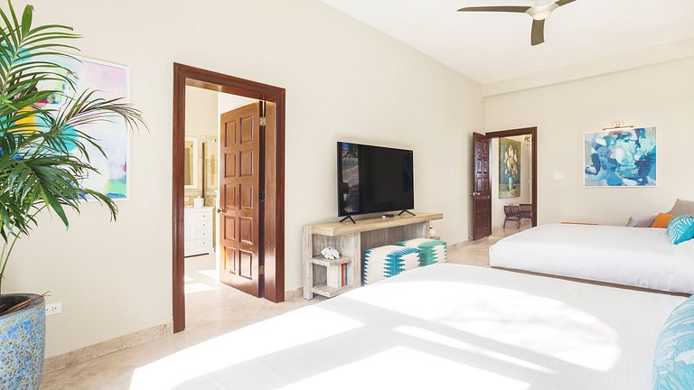 Aia013 – Modern beachfront villa in Limestone Bay