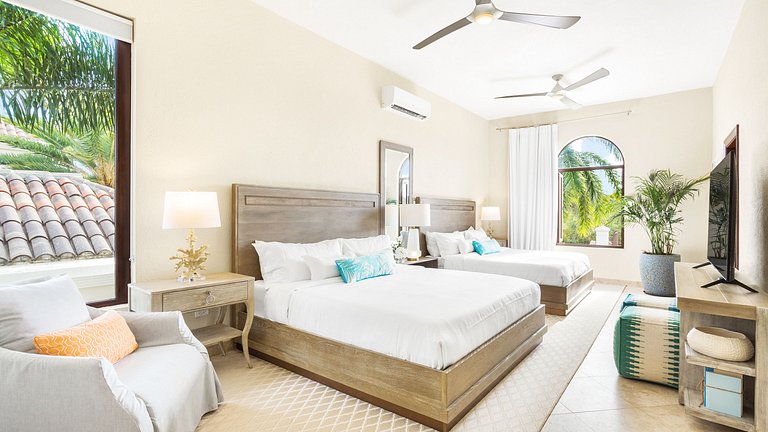 Aia013 – Villa moderna frente al mar en Limestone Bay