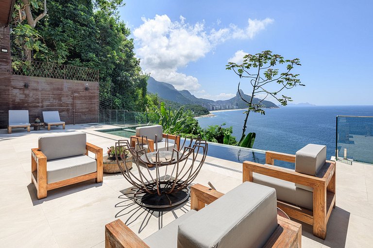 Rio501 - Luxurious villa with sea view in Joá