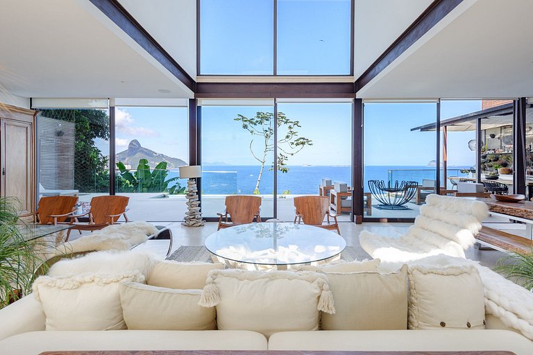 Rio501 - Luxurious villa with sea view in Joá