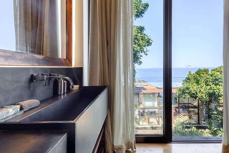 Rio501 - Lujosa mansión con vista al mar en Joá