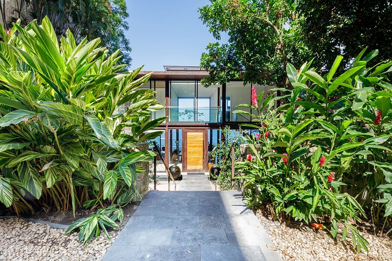 Rio501 - Luxurious villa with sea view in Joá