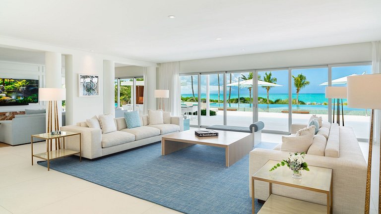 Tci003 – Modern beachfront villa in Grace Bay
