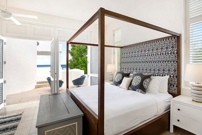 Aia010 – Modern beachfront villa in Long Bay Beach