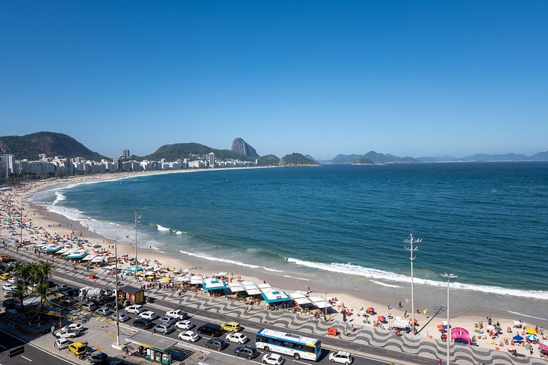 Rio110 - Apartamento frente-mar em Copacabana