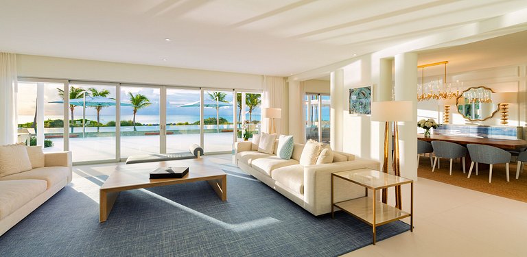 Tci003 – Villa moderne en bord de mer à Grace Bay