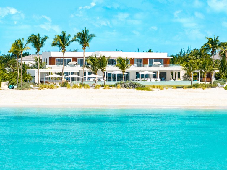 Tci003 – Moderna villa frente al mar en Grace Bay