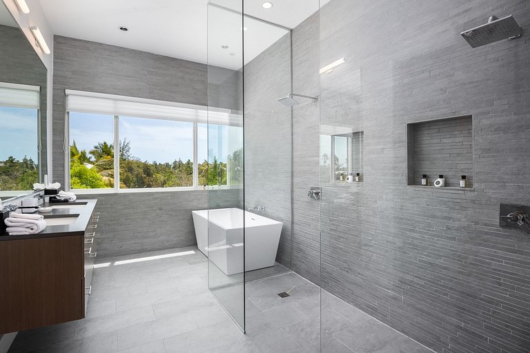 Tci014 – Villa de luxo contemporânea próxima a Grace Bay