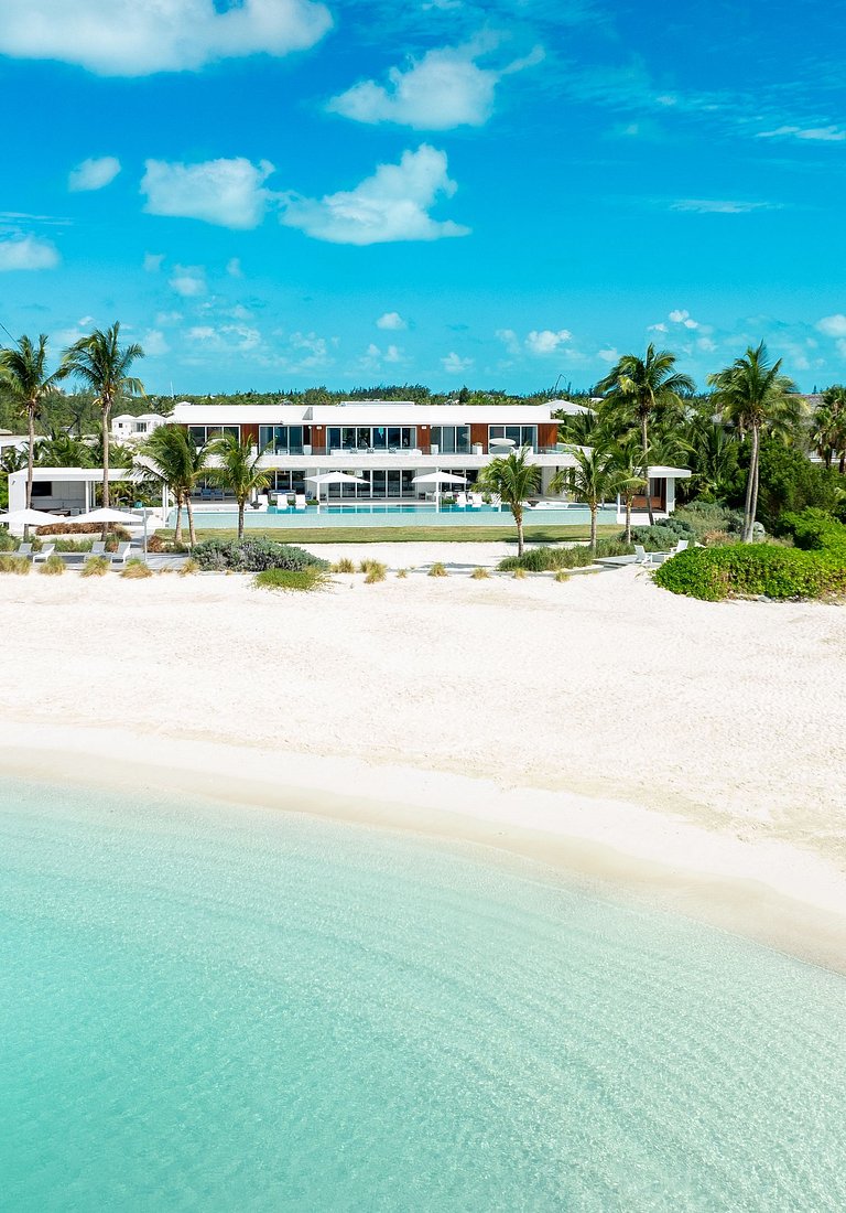 Tci003 – Moderna villa frente al mar en Grace Bay
