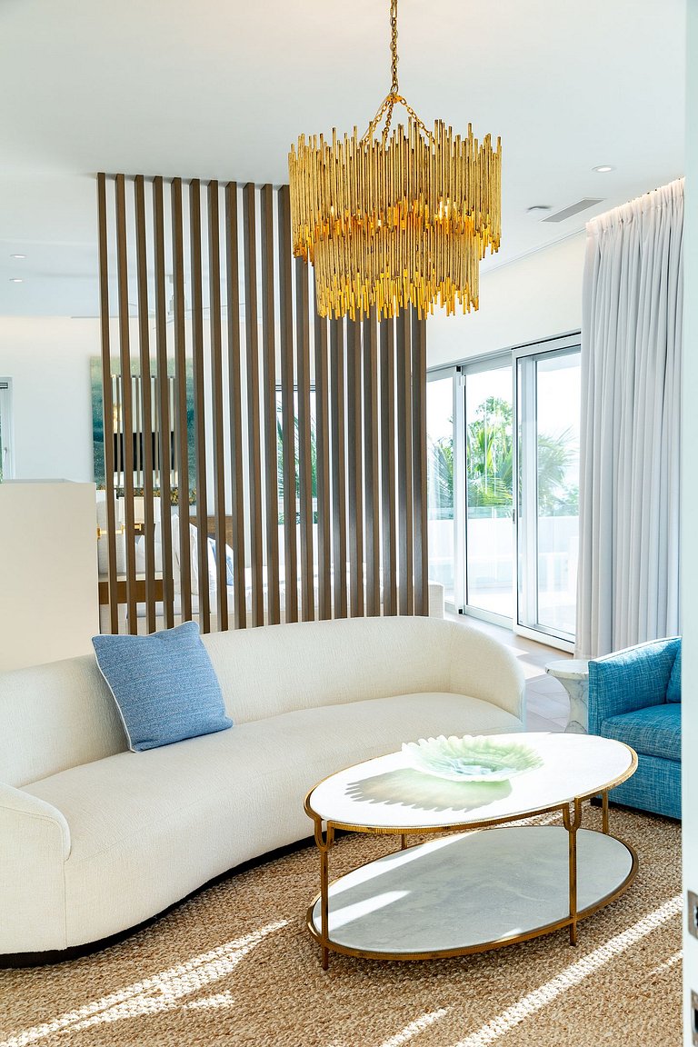 Tci003 – Villa moderne en bord de mer à Grace Bay