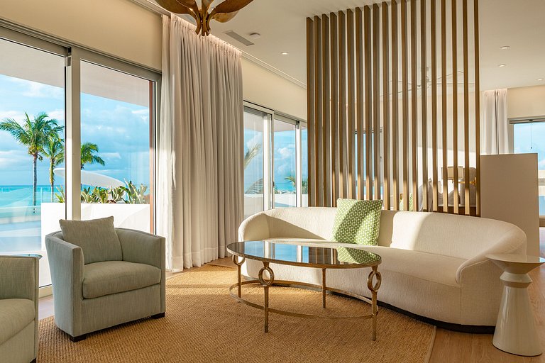 Tci003 – Villa moderne en bord de mer à Grace Bay