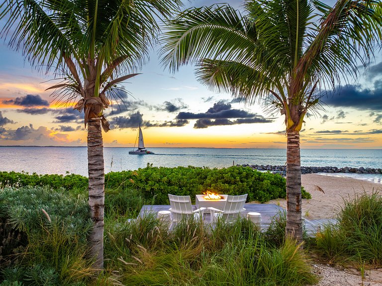 Tci003 – Moderna villa frente al mar en Grace Bay