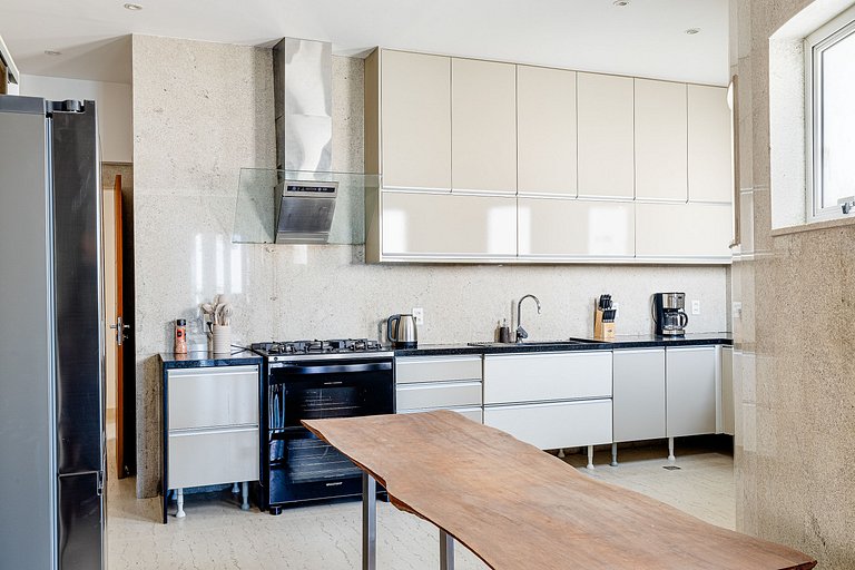 Rio001 - Exclusive Beachfront Penthouse in Copacabana for Sa