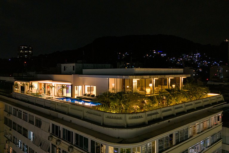 Rio001 - Cobertura excepcional para venda em Copacabana