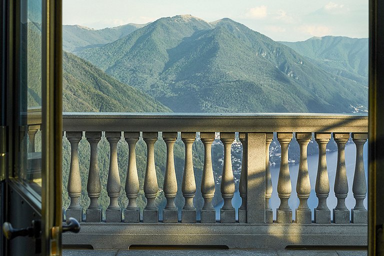 Lom003 - Villa overlooking Lake Como, Pigra