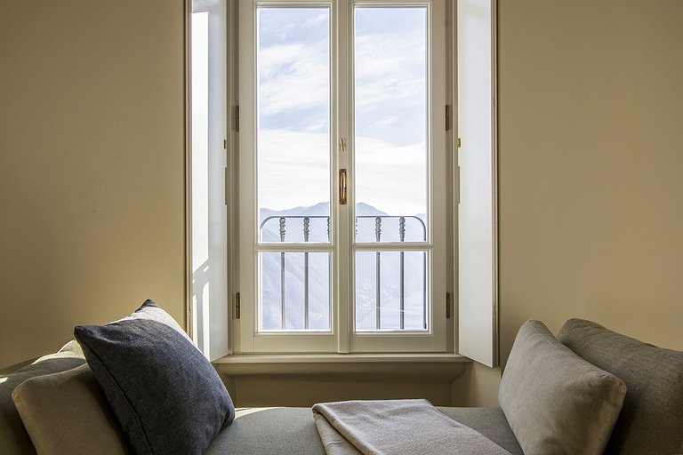 Lom003 - Villa overlooking Lake Como, Pigra