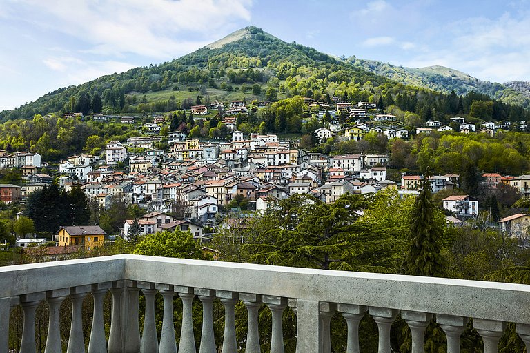 Lom003 - Villa overlooking Lake Como, Pigra