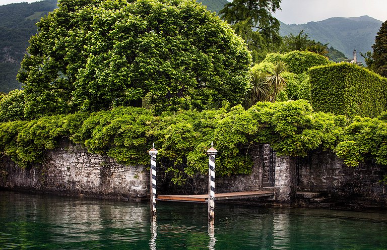 Lom002 - Palaço Italiano no Lago de Como