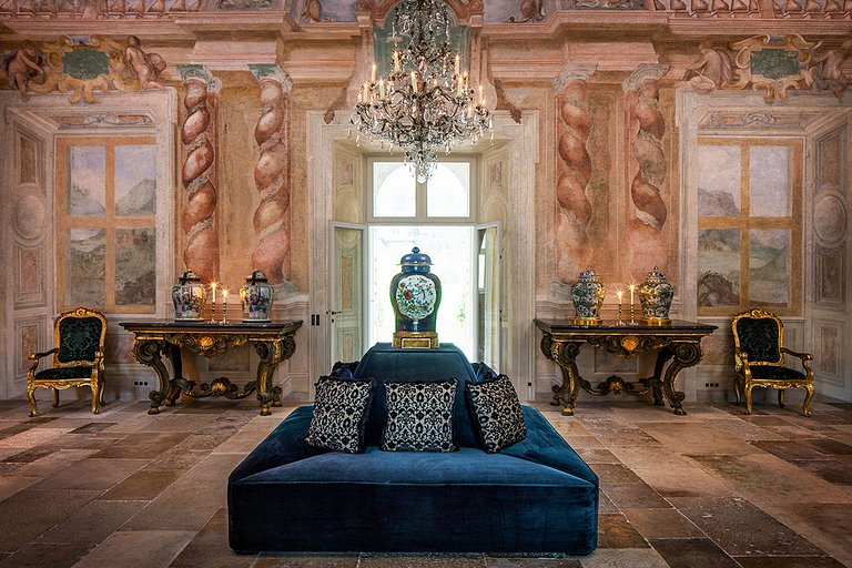 Lom002 - Palais Italien sur le Lac de Côme